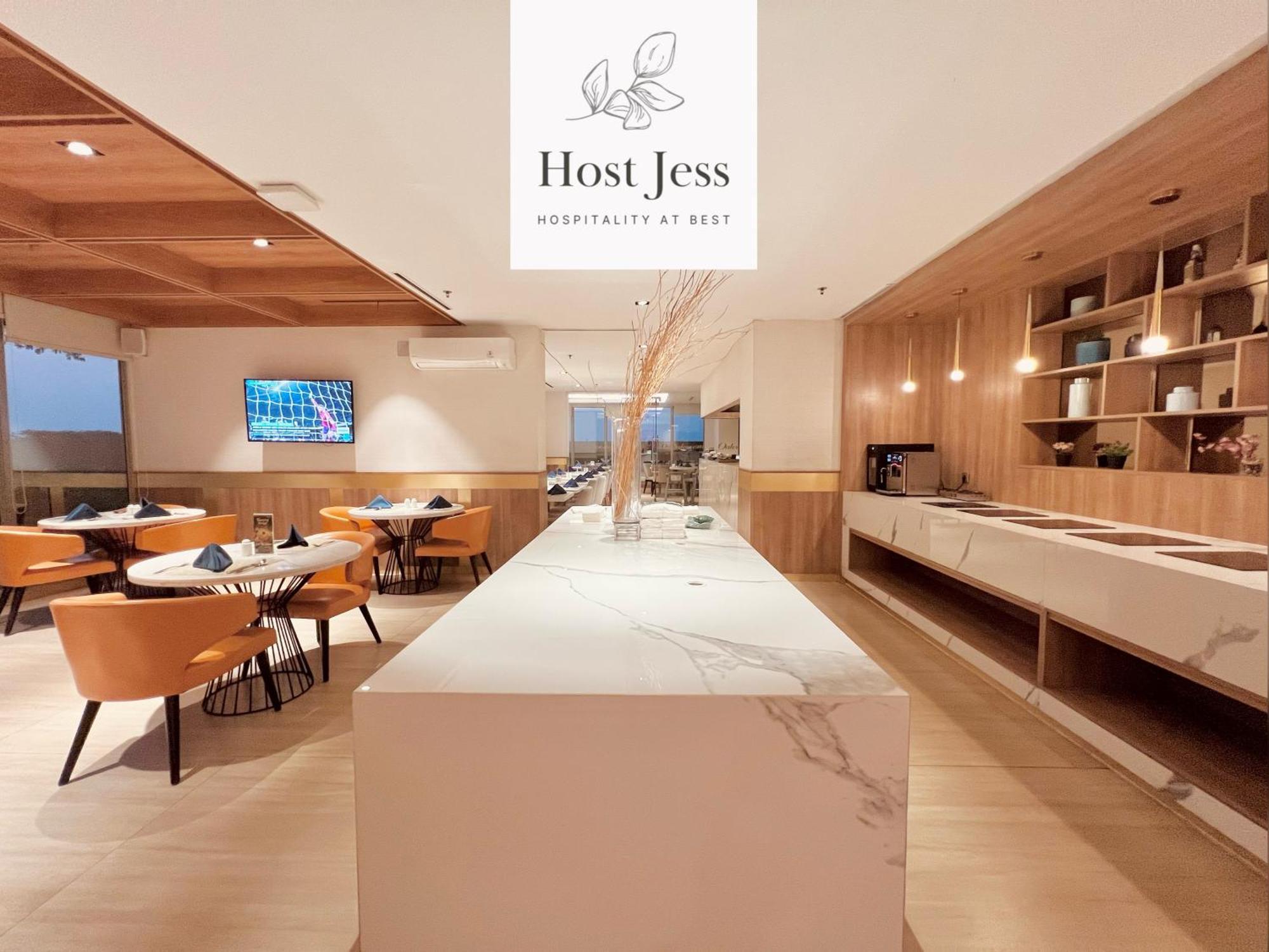 Gold Coast Pik Apartments By Host Jess Джакарта Экстерьер фото